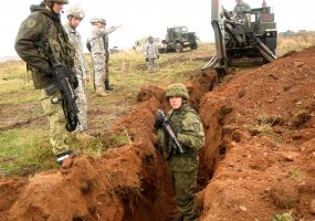 NATO pratybų metu Lietuvos ir Ukrainos pėstininkai vykdė gynybines operacijas ir kontrataką - 2
