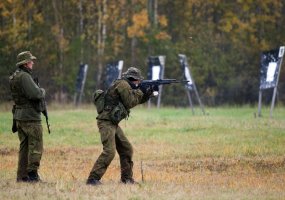 Geriausi Patrulio kurso kariai vykdo užduotis ant žemės, ore ir vandenyje - 4