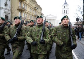 Lietuvos kariuomenės dienos renginius vainikavo iškilminga karių rikiuotė ir paradas Vilniuje - 5