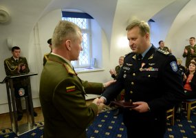 Į atsargą išlydėtas plk. Artūras Leita - 4