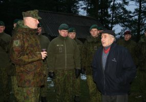 Sausumos pajėgos paminėjo legendinį partizaninio karo Merkinės mūšį - 6