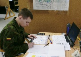 Kovinės inžinerinės paramos vadovo kursas užbaigs Juozo Lukšos mokymo centro 2013 m. mokymų ciklą - 2