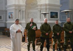 Inžinerijos bataliono kariai Kauno įgulos bažnyčioje meldėsi už karių šeimas - 2