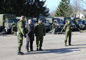 Kariuomenės vadovybė lankėsi dragūnų batalione - 1