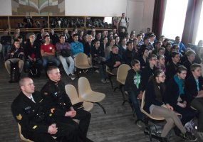 KJP kariai lankė Šilutės rajono moksleivius - 3