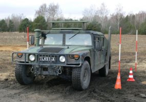 Lietuvos kariai, policininkai ir ugniagesiai kartu tobulino ekstremalaus vairavimo įgūdžius - 3