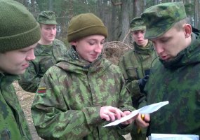Savanoriai lauko taktinėse pratybose - 3