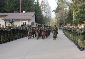 Bazinius karinius mokymus baigė dvidešimt šeštoji karių laida - 6