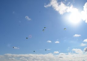 Kariūnai sėkmingai baigė Bazinį parašiutininko rengimo kursą  - 1