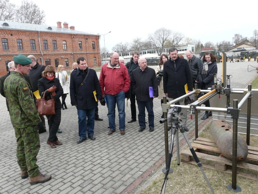 Seminaras apie sprogmenų neutralizavimą 