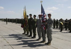 Joint Lithuanian-U.S. airborne landing operation crowned Exercise Black Arrow 2014 - 2