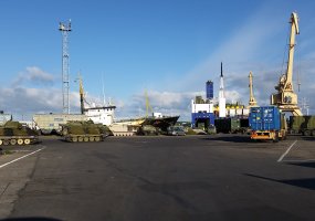 Paskutiniai pratybų „Kardo kirtis 2014“ dalyviai ir karinė technika jau pakeliui namo - 4