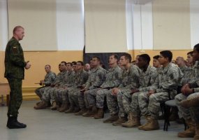 U.S. troops farewelled  - 2