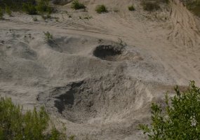 Inžinerijos bataliono kariai Radviliškio rajone neutralizavo keturias aviacijos bombas  - 4