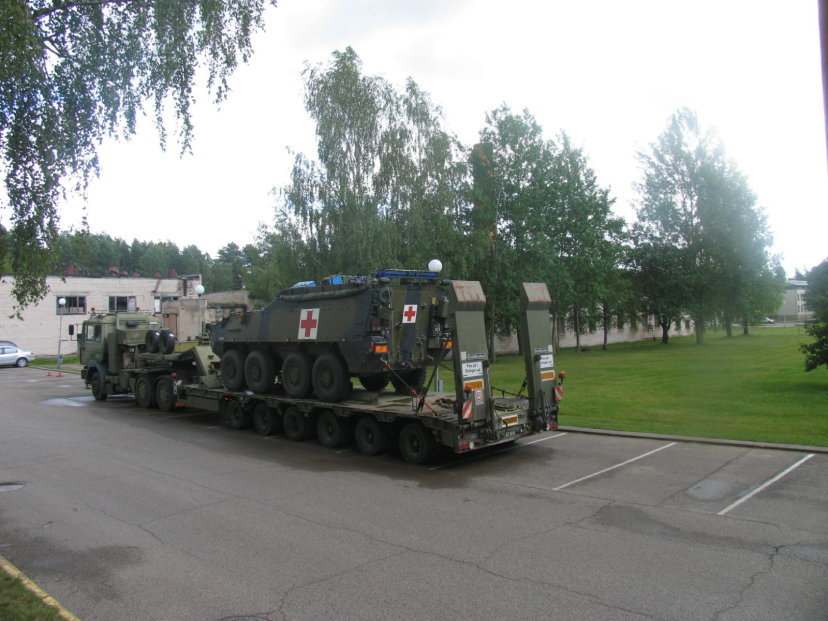 Nematomas, bet būtinas logistų darbas pratybose „Kardo kirtis 2014“