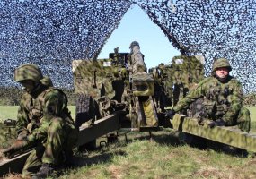 Per bendras pratybas Lietuvos ir JAV kariai treniruosis šaudyti artilerijos pabūklais į taikinius... - 4