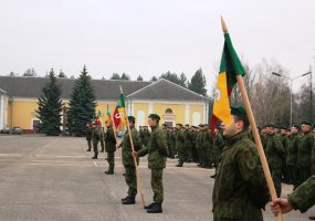 Husarų bataliono kuopoms įteiktos naujos kuopų vėliavėlės - 4
