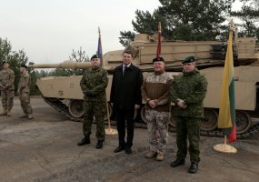 Latvijoje Baltijos šalių kariuomenių vadai aptarė regioninio saugumo klausimus - 1