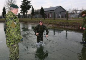 International winter survival exercise is running at the Hussar Battalion - 3