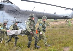 Šių metų Lietuvos kariuomenės parengtojo rezervo karių mokymų ciklą pradeda medikai   - 5