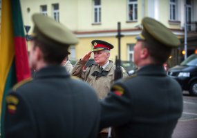 Nyderlandų Karalystės kariuomenės vadas: „Nyderlandai imsis visų būtinų priemonių sąjungininkų... - 1