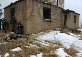 Lithuanian and U.S. soldiers continue honing combined operational skills at Pabradė - 4