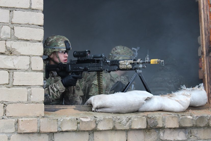Lithuanian and U.S. soldiers continue honing combined operational skills at Pabradė