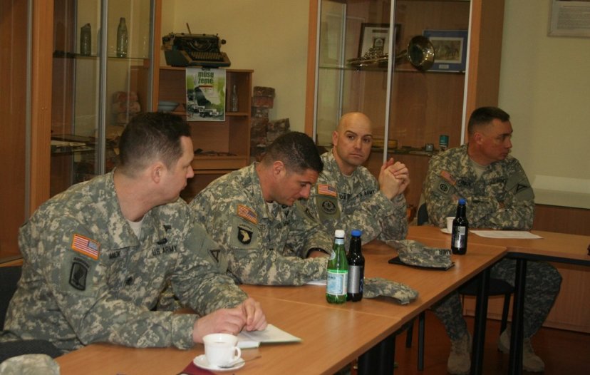 U.S. soldiers paid a visit to the Uhlan Battalion 