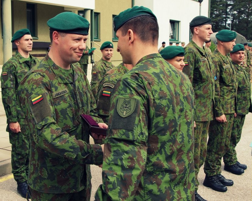 Pratybose „Kardo kirtis“ sveikinimai „Geležinio Vilko“ brigadai
