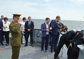 Karinių jūrų pajėgų laivai dalyvavo žuvusiųjų jūroje pagerbimo ceremonijoje - 4