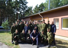 KJP rengiami jūrų karininkai lauko pratybas vykdė kartu su jūrų šauliais - 6