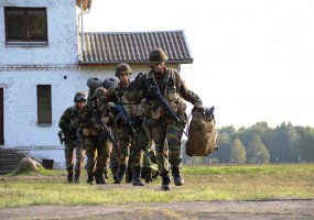 Defence Ministers and Chiefs of Defence of Belgium and Luxembourg will observe exercise in... - 4