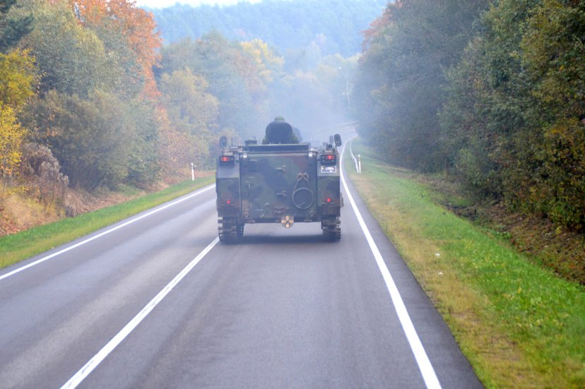 „Jei šarvuotis neprivažiuotų, kita technika nė nepriartėtų“, – įsitikinę Šarvuočio M 113...