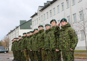 Lithuania sends a bigger team of instructors under the U.S.-led training programme  for Ukrainian... - 2