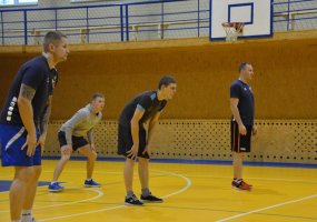 Kalėdinio tinklinio turnyro nugalėtoja – 305-oji pėstininkų kuopa - 2