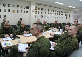 Vaidoto batalione - vyriausiųjų sausumos pajėgų puskarininkių veiklos aptarimas - 1