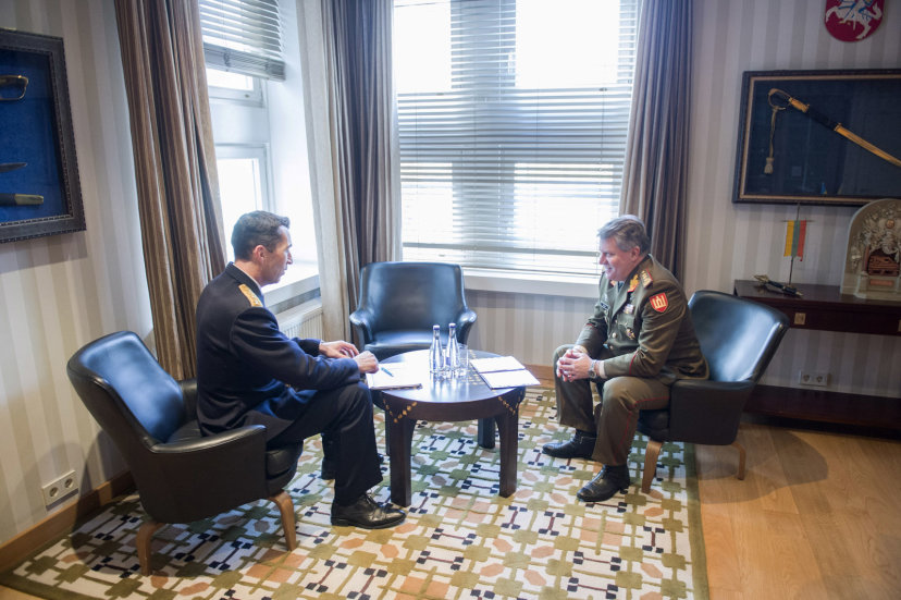 Defence cooperation between Sweden and Lithuania discussed in Vilnius