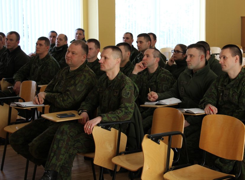 Įsibėgėja kovinio rengimo ciklas „Grifonas 16” 