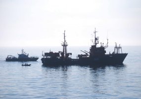 Karinių jūrų pajėgų laivas dalyvavo teikiant paramą VSAT Pakrančių apsaugos rinktinės jūroje... - 1