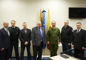 Klaipėdos savivaldybei simboliškai grąžinta miesto valdžia – pratybų „Žaibo kirtis 2016“ aktyvių... - 3