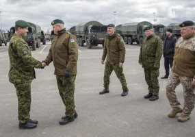 Estijoje susitikę Baltijos šalių kariuomenių vadai vieningai sutarė stiprinti sąveiką - 2