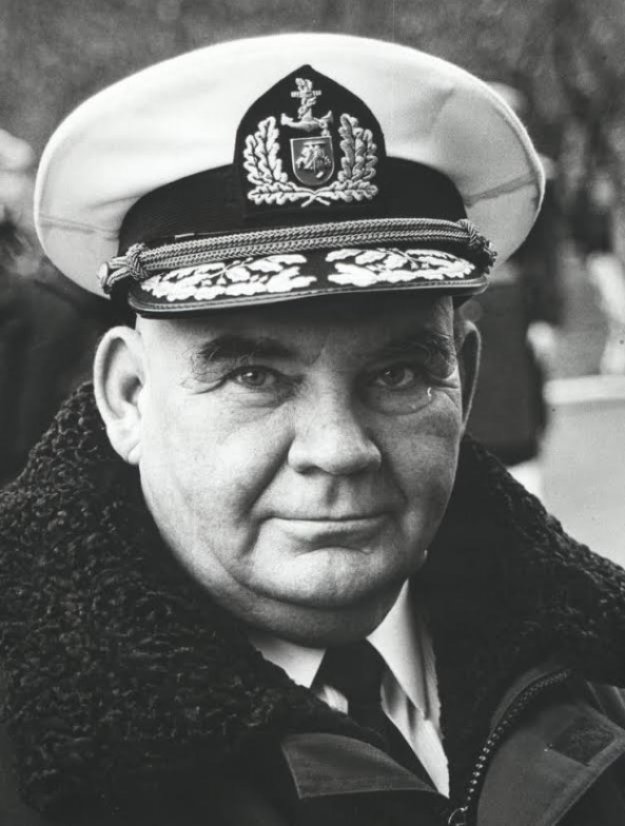 Admirolui Raimundui Sauliui Baltuškai atminti 