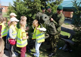 Gausus jaunimo būrys atvirų durų dieną susirinko į  Juozo Vitkaus inžinerijos batalioną - 3