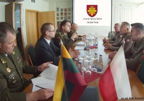 Lenkijos Baltstogės regioninio karinio štabo vadovybės vizitas Krašto apsaugos savanorių pajėgose - 4