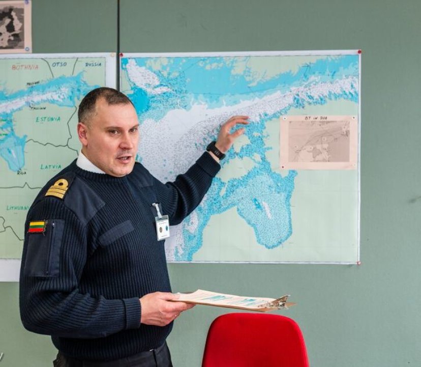 Lithuanian officer commands a unit at multinational maritime Exercise BALTOPS 16