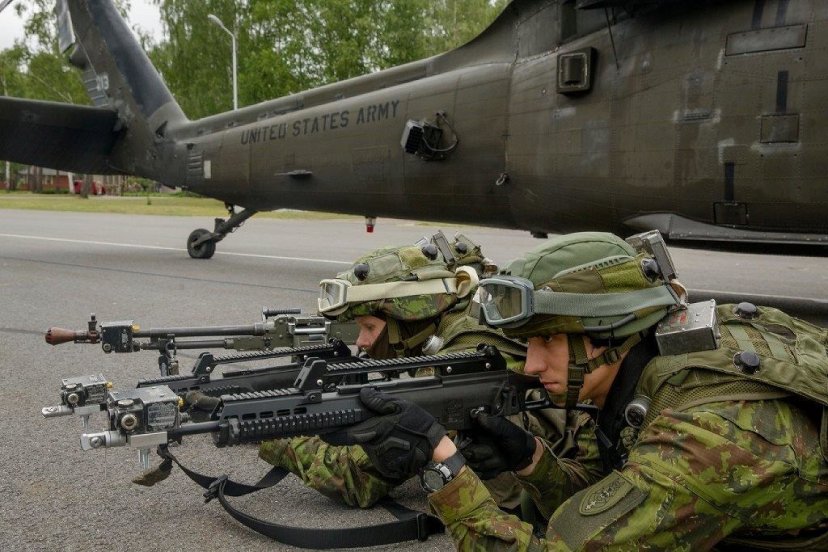Lietuvos šauktiniai keitėsi patirtimi su Norvegijos šauktiniais didžiausiose NATO pratybose...