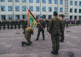 Vaidoto batalionas į atsargą išleido 459 šauktinius karius, bataliono vadu paskirtas plk. ltn.... - 3