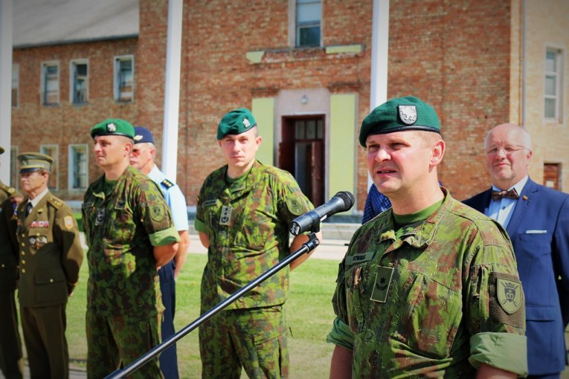 Karaliaus Mindaugo husarų batalionui vadovauja mjr. R. Putnikas 