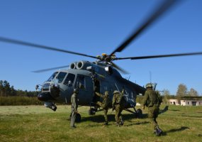 Į atsargą išlydima apie 130 tarnybą Birutės ulonų batalione baigusių šauktinių karių - 3