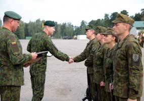 Kariai savanoriai baigė Bazinį kario savanorio įgūdžių kursą  - 3